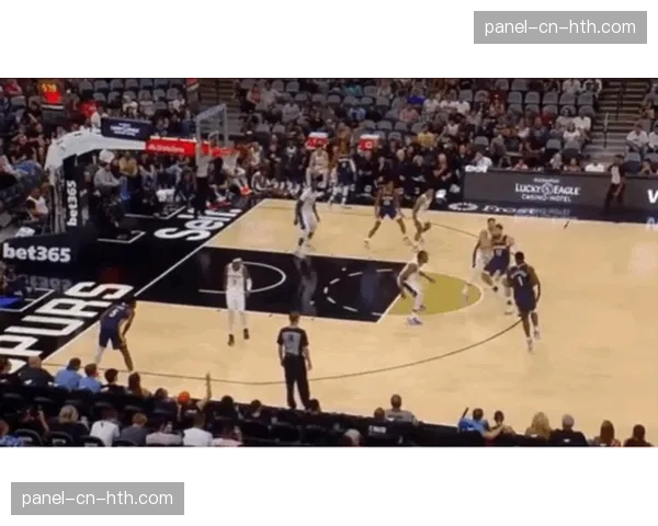 战术板:鹈鹕如何利用锡安的“内线破坏力”为外线射手群创造空位三分机会 战术板:鹈鹕如何利用锡安的“内线破坏力”为外线射手群创造空位三分机会