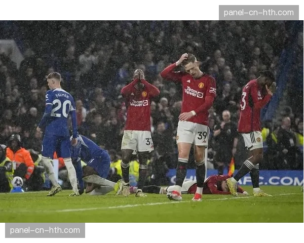 战术节点复盘:曼联不敌切尔西一役,中场失控的三个关键瞬间 战术节点复盘:曼联不敌切尔西一役,中场失控的三个关键瞬间
